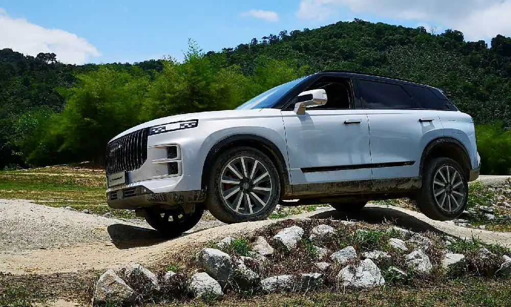 لوکانو L7 PHEV مناسب افرود